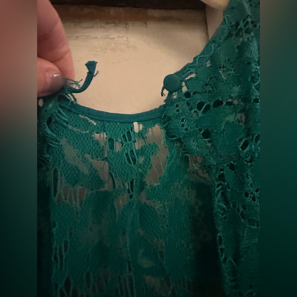 Aijek Green Star Crossed Gown Size 2 - Picture 8 of 9